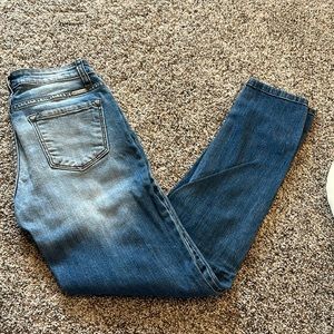 Mid rise destructed KanCan